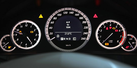 MERCEDES BENZ E CLASS