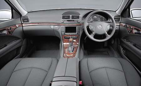 MERCEDES BENZ E CLASS