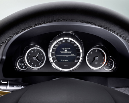 MERCEDES BENZ E CLASS