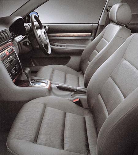 AUDI A4 AVANT