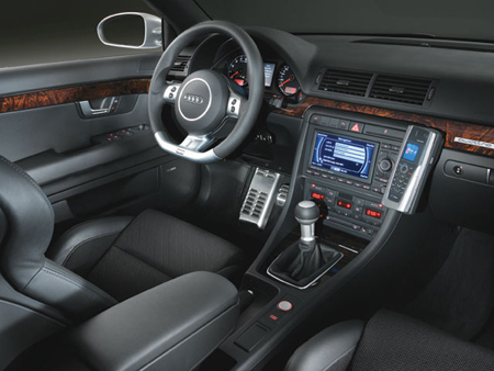 AUDI RS4 AVANT