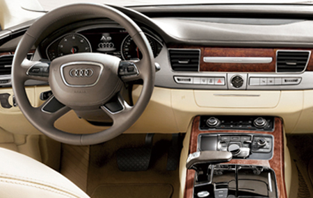 AUDI A8