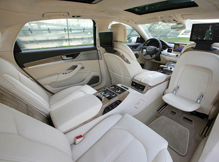 AUDI A8