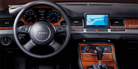AUDI A8