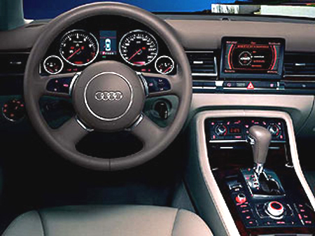 AUDI A8