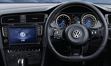 VOLKSWAGEN GOLF R VARIANT
