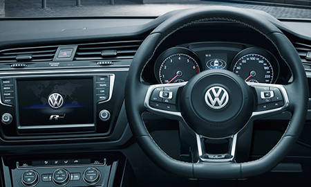 VOLKSWAGEN GOLF TOURAN