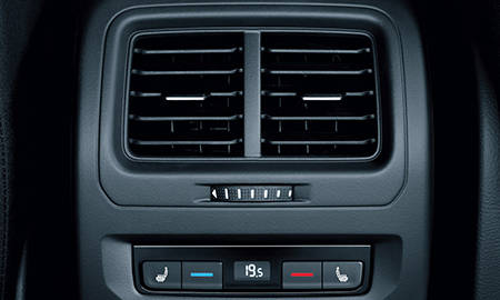 VOLKSWAGEN GOLF TOURAN