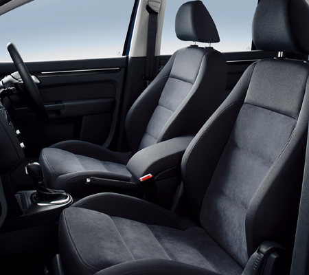VOLKSWAGEN GOLF TOURAN