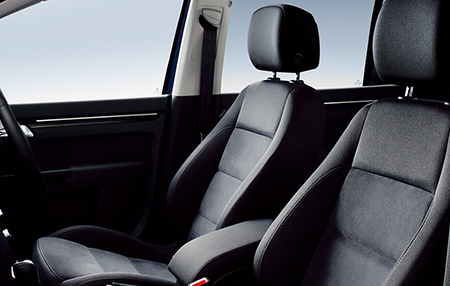 VOLKSWAGEN GOLF TOURAN