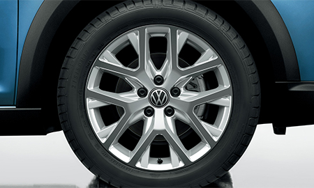 VOLKSWAGEN GOLF TOURAN