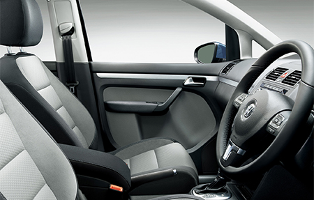 VOLKSWAGEN GOLF TOURAN