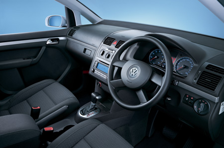 VOLKSWAGEN GOLF TOURAN