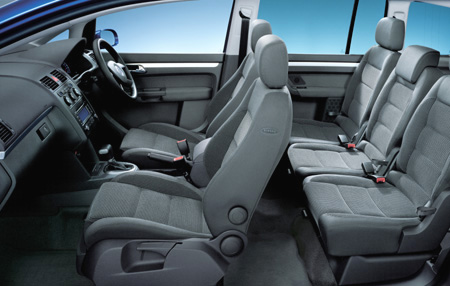 VOLKSWAGEN GOLF TOURAN