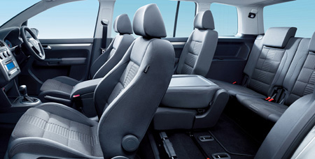 VOLKSWAGEN GOLF TOURAN