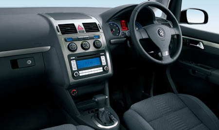 VOLKSWAGEN GOLF TOURAN