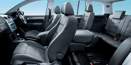 VOLKSWAGEN GOLF TOURAN