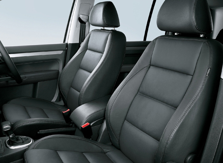 VOLKSWAGEN GOLF TOURAN