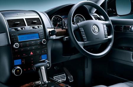 VOLKSWAGEN TOUAREG