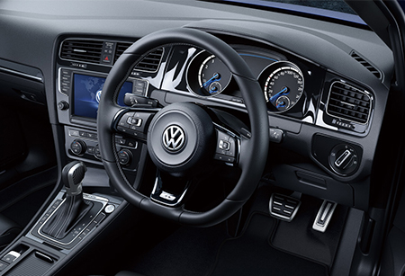 VOLKSWAGEN GOLF R