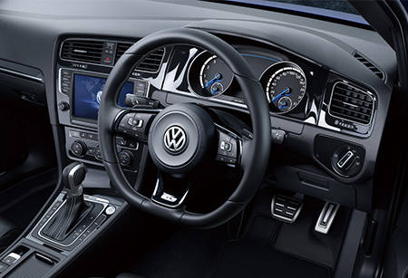VOLKSWAGEN GOLF R