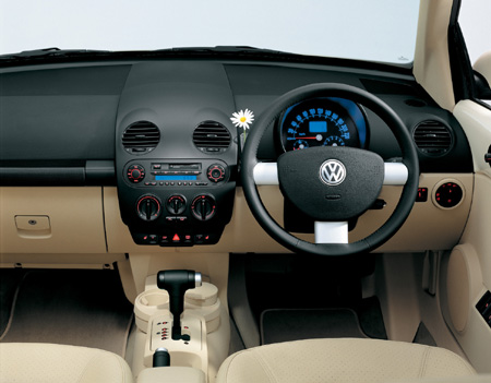 VOLKSWAGEN NEW BEETLE CABRIOLET
