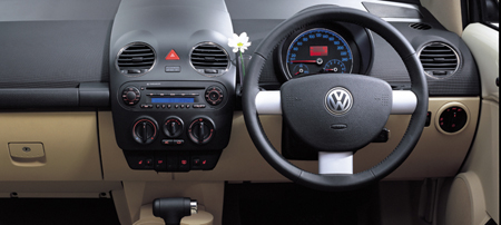 VOLKSWAGEN NEW BEETLE CABRIOLET
