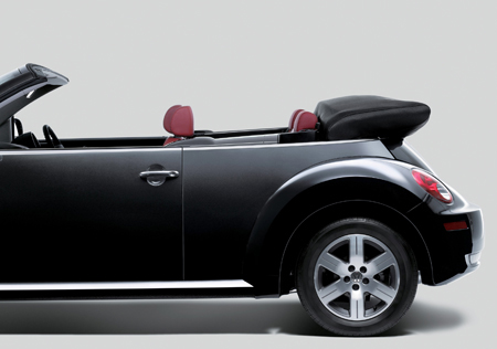 VOLKSWAGEN NEW BEETLE CABRIOLET