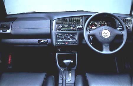 VOLKSWAGEN GOLF CABRIOLET