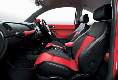 VOLKSWAGEN NEW BEETLE