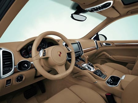 PORSCHE CAYENNE