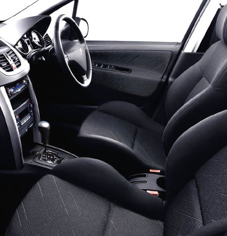 PEUGEOT 207