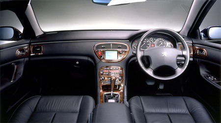 PEUGEOT 607