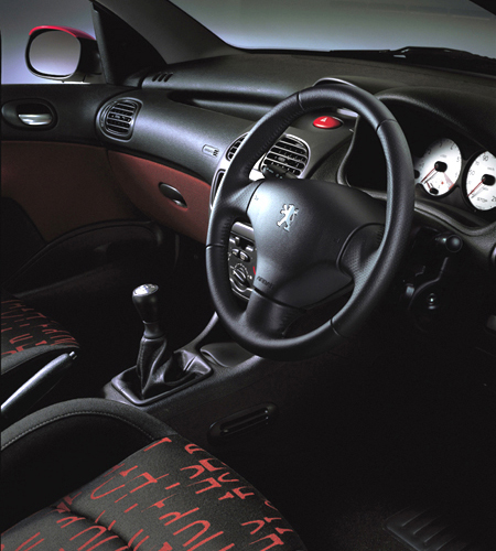 PEUGEOT 206