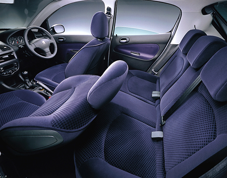 PEUGEOT 206