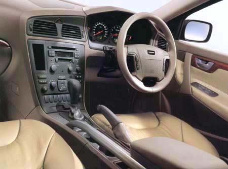 VOLVO CROSS COUNTRY