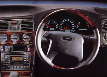 VOLVO S40