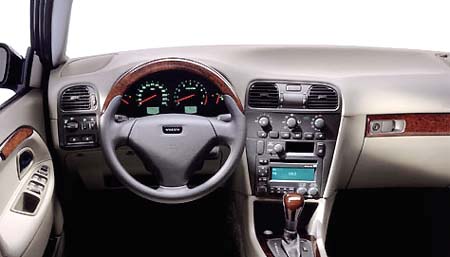 VOLVO S40