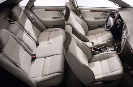 VOLVO S40