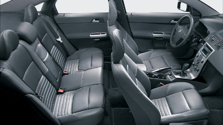 VOLVO S40