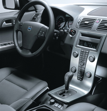 VOLVO S40