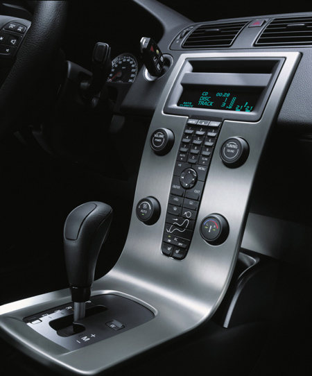 VOLVO S40
