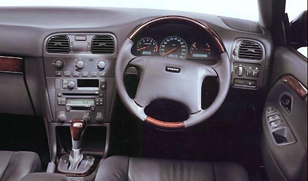 VOLVO S40