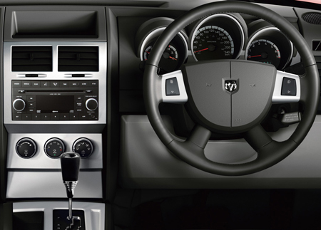 DODGE NITRO