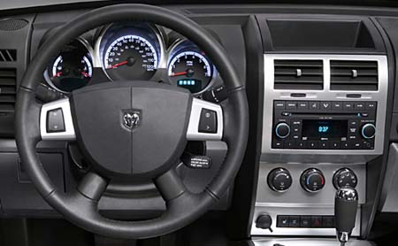 DODGE NITRO