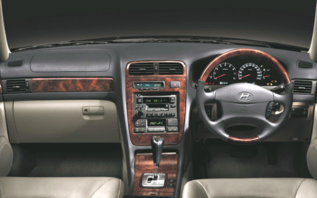 HYUNDAI XG300L
