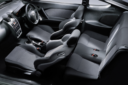 HYUNDAI COUPE