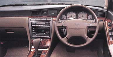 NISSAN LAUREL 25CLUB S TYPE X