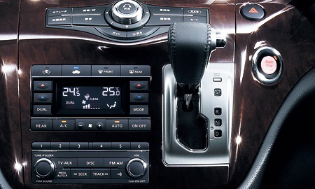 NISSAN ELGRAND 350HIGHWAY STAR URBAN CHROME