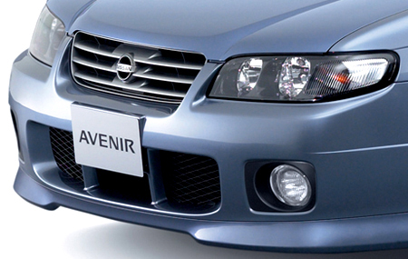 NISSAN AVENIR SALUT SI